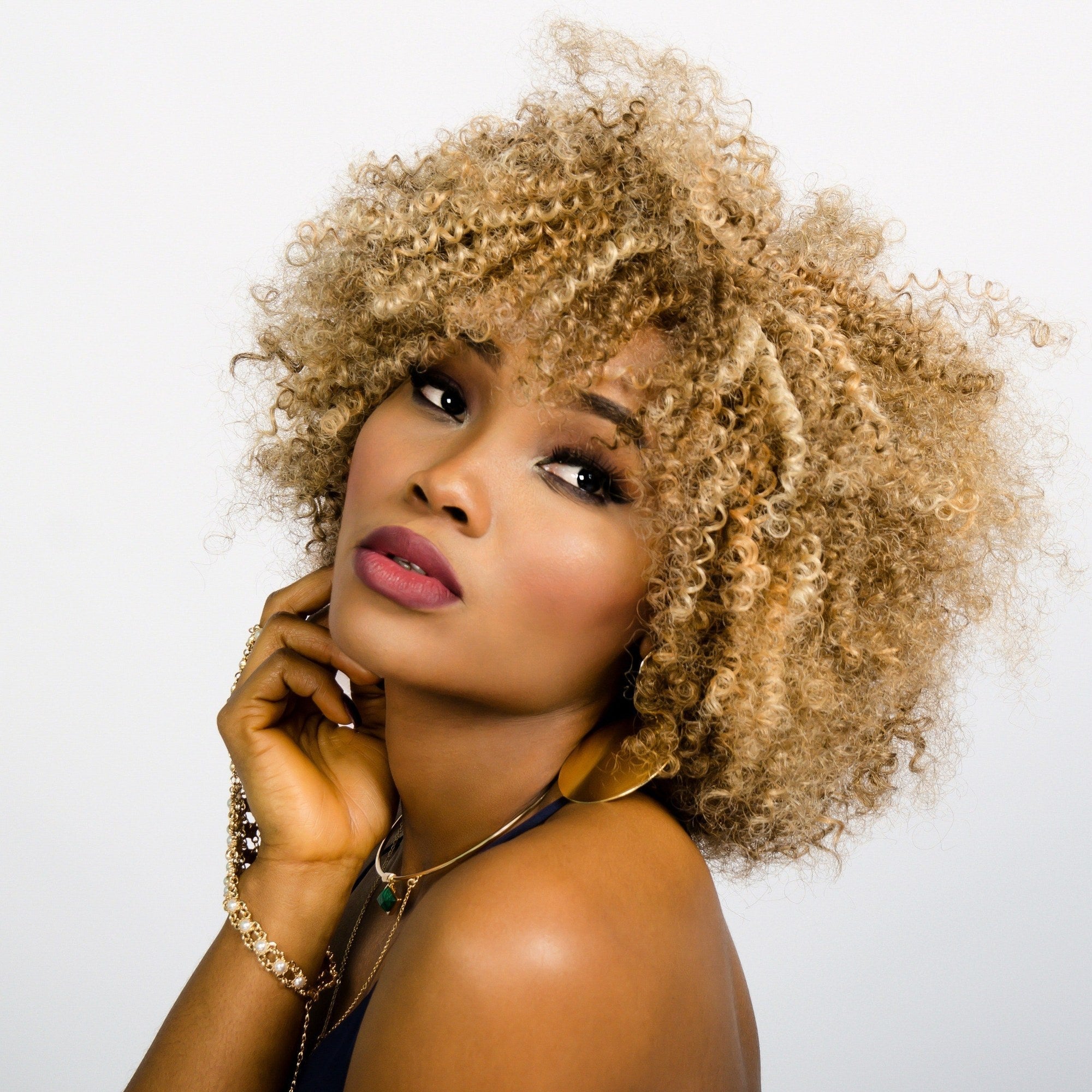 Cheveux frisés